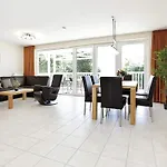 6 Person In Großenbrode