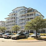 6 Person In * Großenbrode