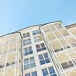 6 Person In Appartement