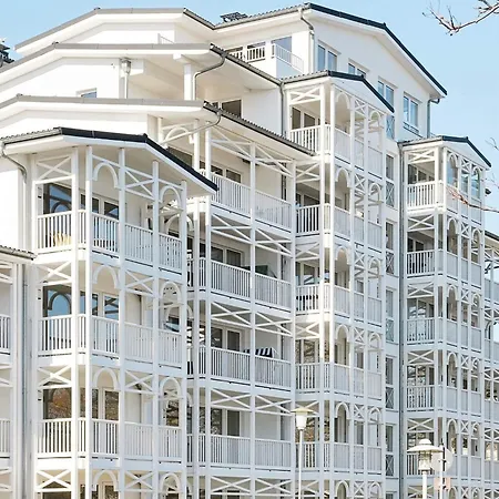 Апартаменты 6 Person In