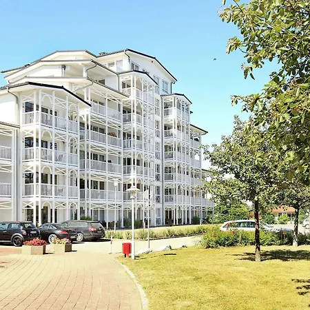 6 Person In Großenbrode