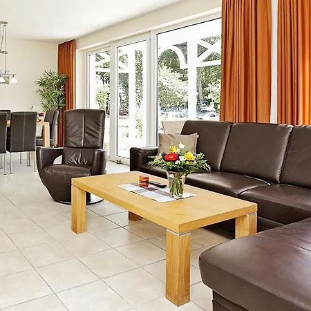 Апартаменты 6 Person In