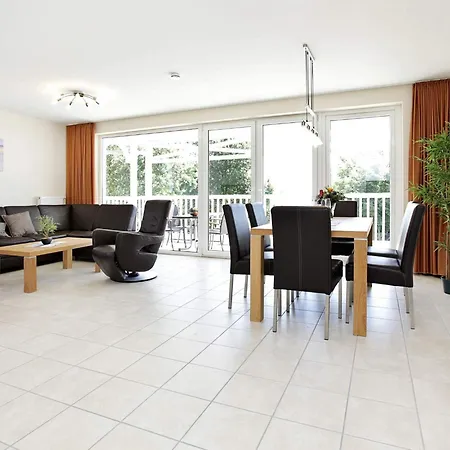 6 Person In Großenbrode