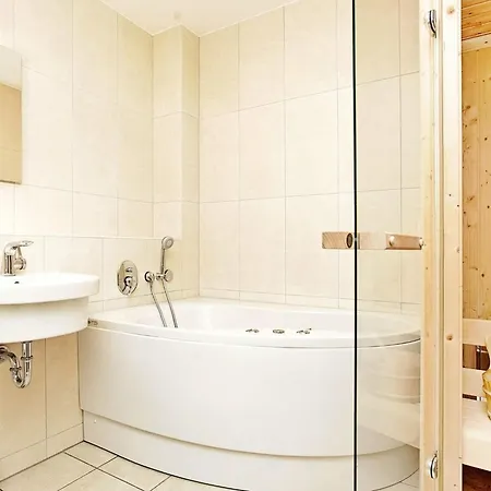 Apartment 6 Person In Gro Enbrode *