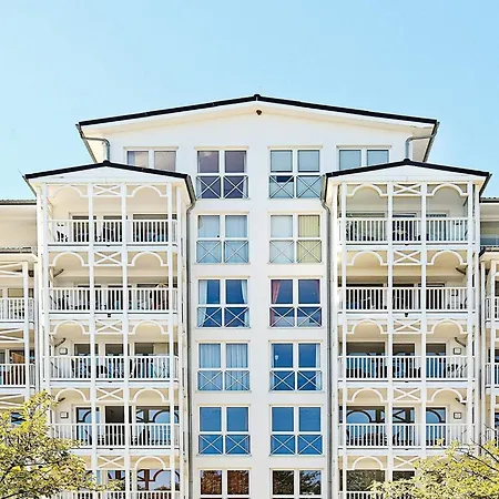 6 Person In * Großenbrode