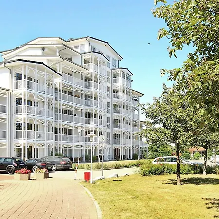 Apartment 6 Person In *